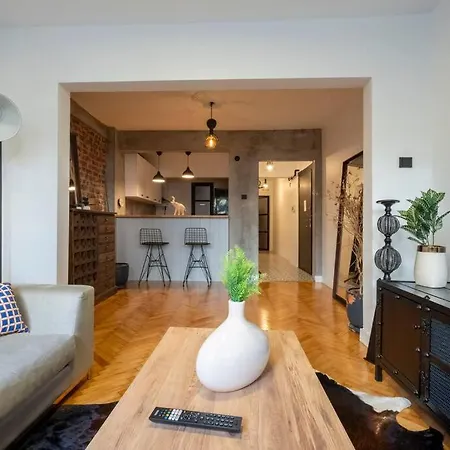 Cosy With Garden Balcony Apartamento Estambul