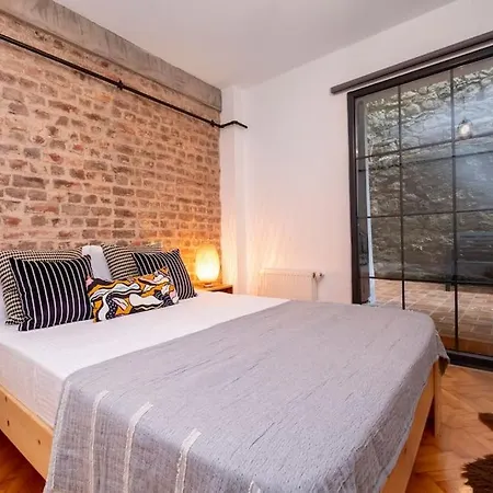 公寓 Cosy With Garden Balcony 伊斯坦布尔